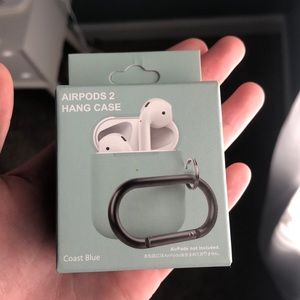 NWT Airpods 2 Case